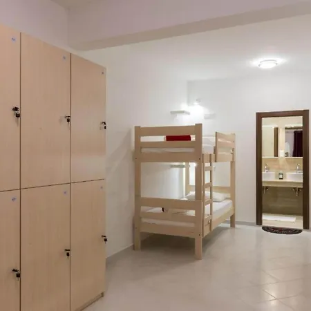 Free Bird - Bed In Four Bed Mixed 2 Holiday home *